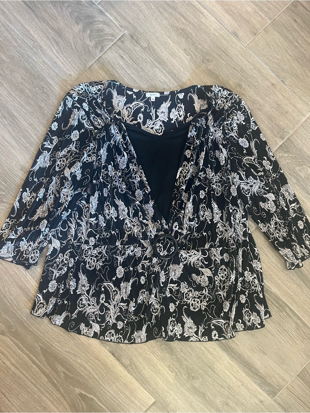 NICOLA Black and White Floral Wrap Blouse with Ring
